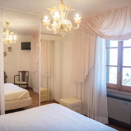 Il Chiostro לינה וארוחת בוקר 3*