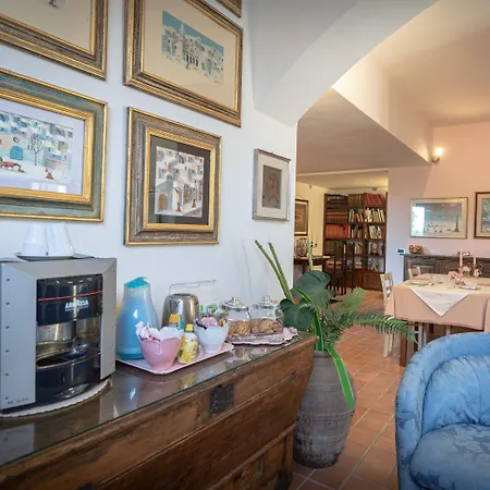 Il Chiostro לינה וארוחת בוקר 3*