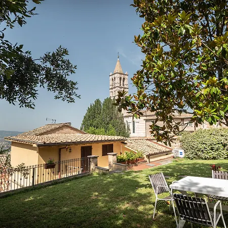 Il Chiostro 3* Assisi